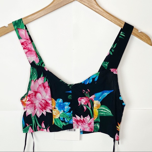 NWT LF Seek The Label Tropical Floral Crop Top - Picture 1 of 9
